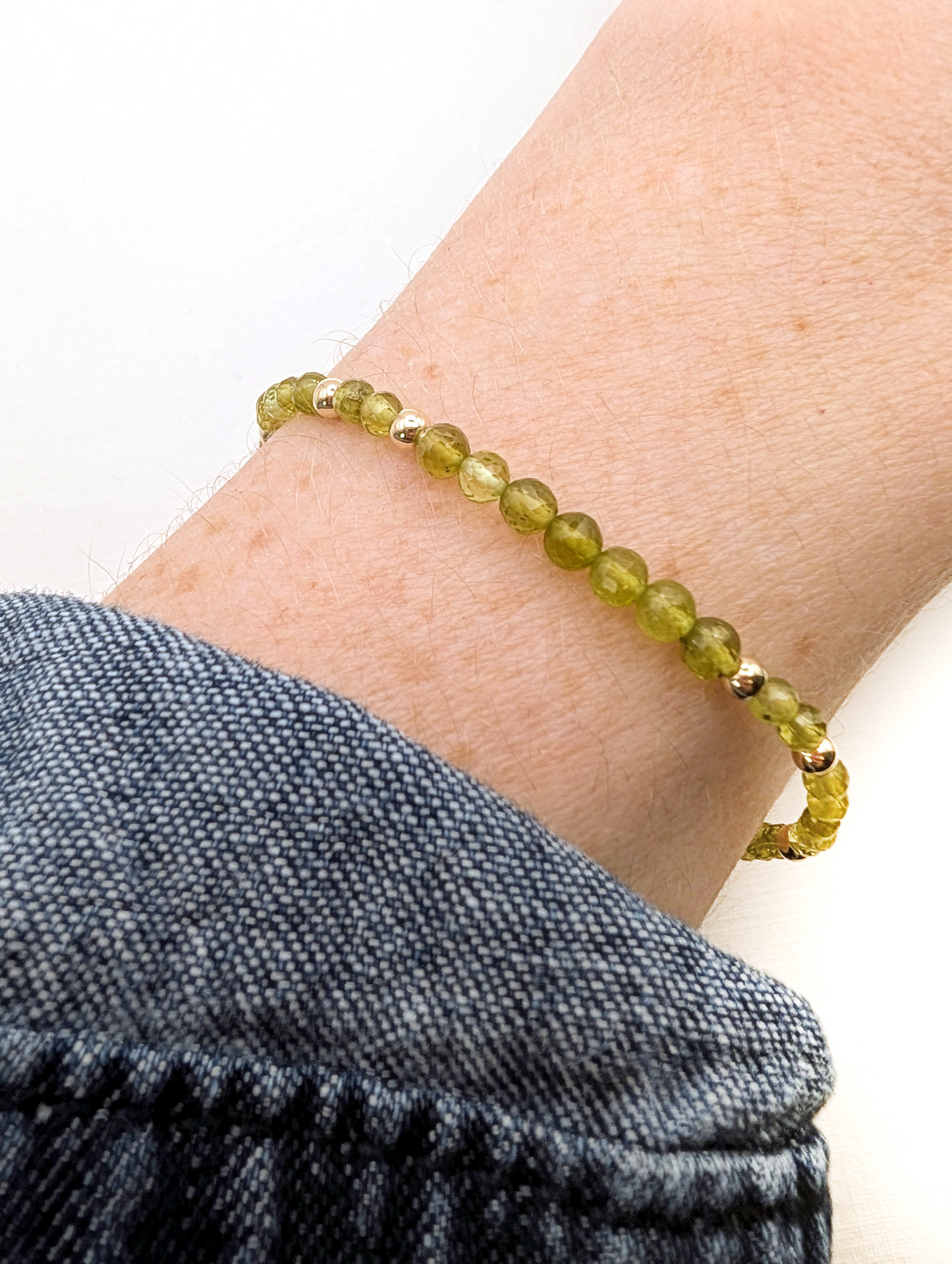 Vesuvianite & Gold Beaded Bracelet